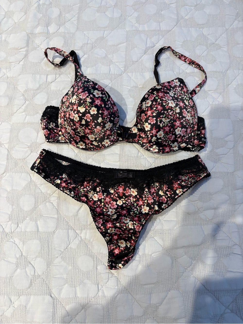 D&G Floral Lace Trim Lingerie Set New Without Tag